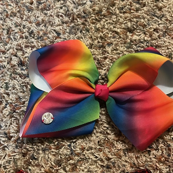 4 jo jo siwa bows - Picture 2 of 6